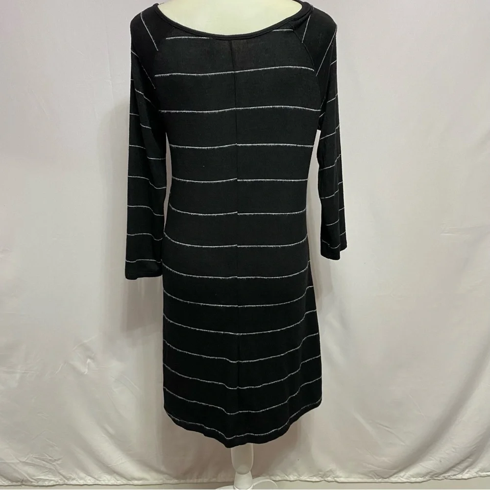SO Perfectly Soft Black & White Henley Knee Length Sleep Dress  Size M #1359